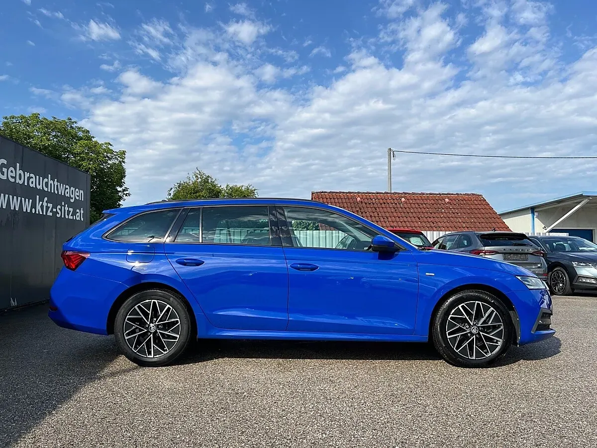 Skoda Octavia 2022 photo 2