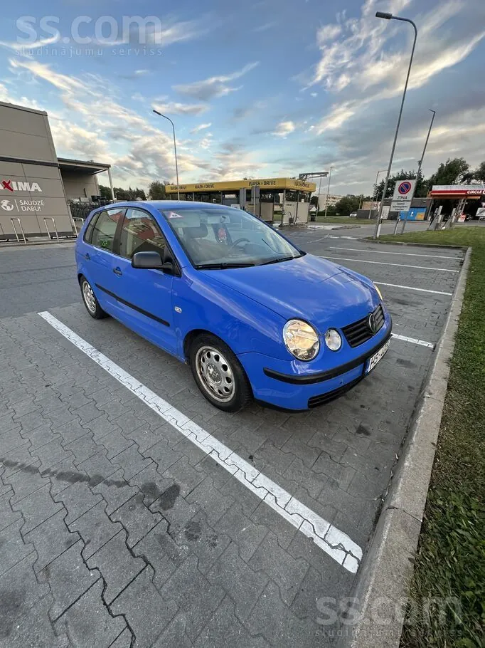 Volkswagen Polo 2002 photo 2