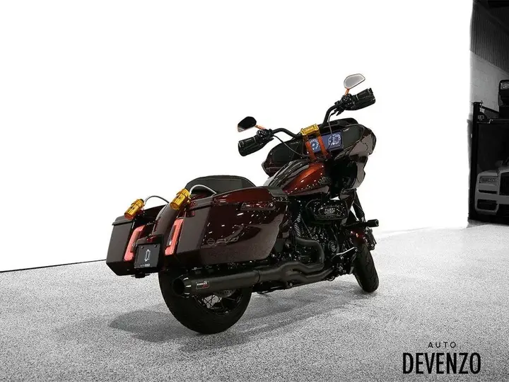 Harley-Davidson Cvo Road Glide 2024 photo 3