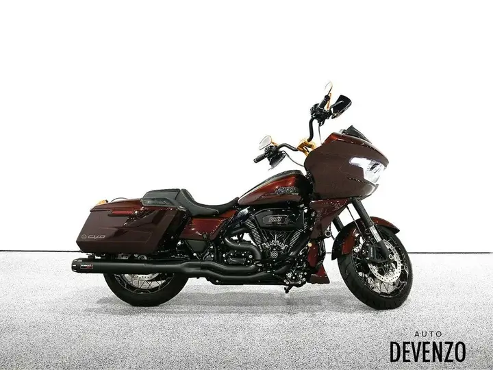 Harley-Davidson Cvo Road Glide 2024 photo 2