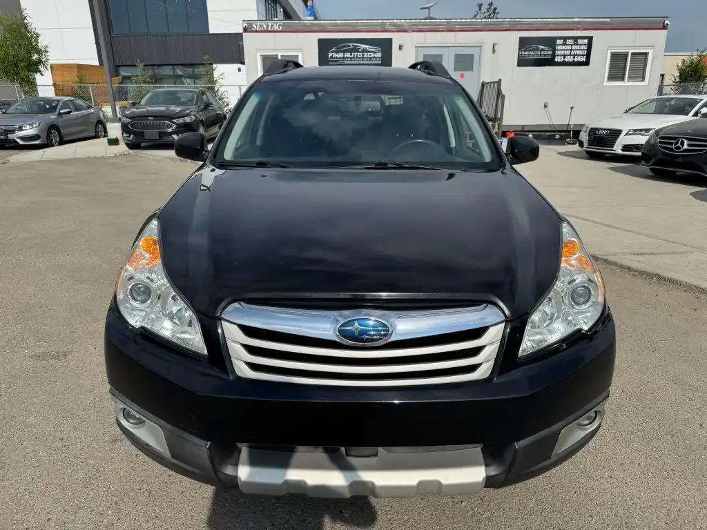 Subaru Outback 2011 photo 2