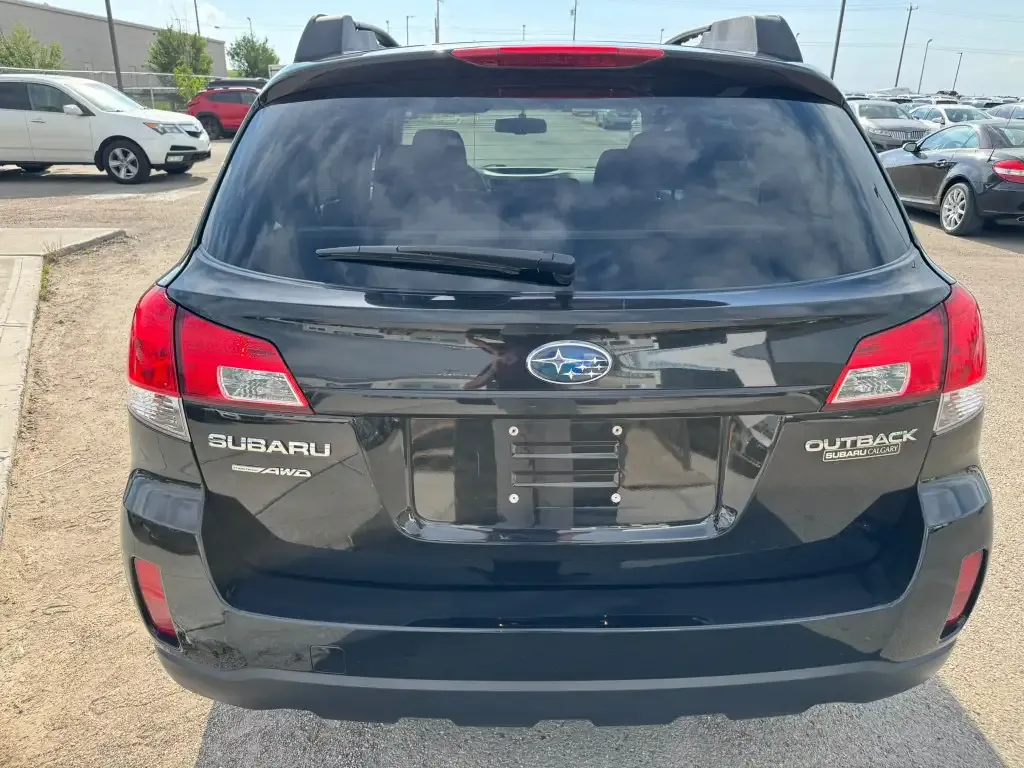 Subaru Outback 2011 photo 5
