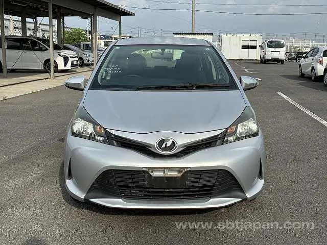 Toyota Vitz 2015 photo 5