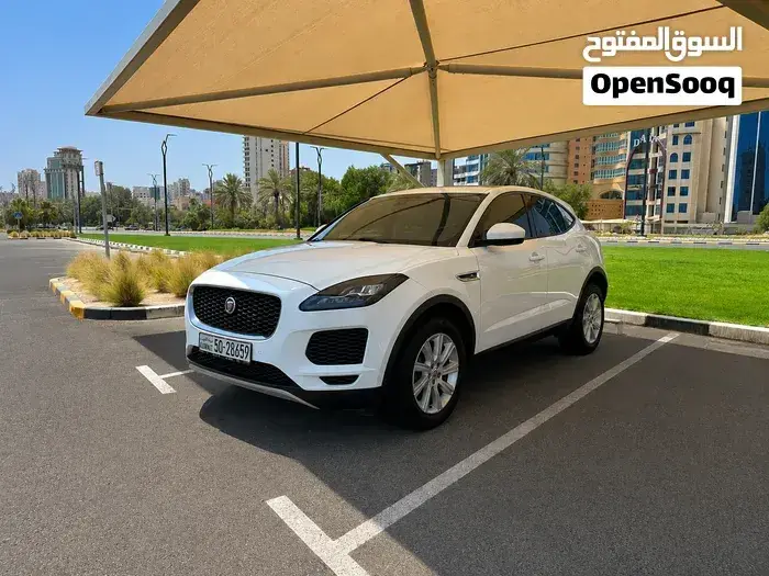 Jaguar F-Pace 2018 photo 4