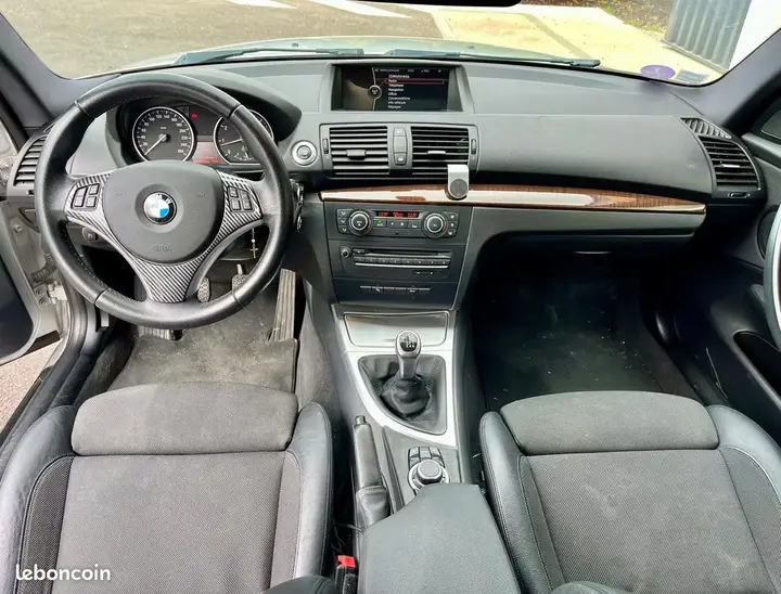 BMW Série 1 2011 photo 3