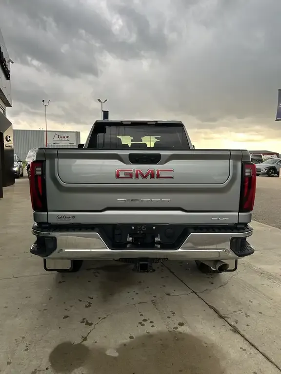 GMC Sierra 2500Hd 2025 photo 4