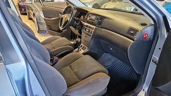 Toyota Corolla 2004 photo 5