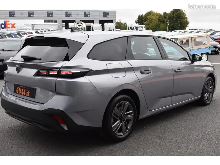 Peugeot 308 2025 photo 2