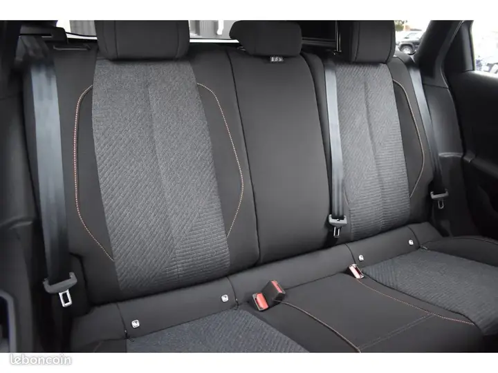 Peugeot 308 2025 photo 5