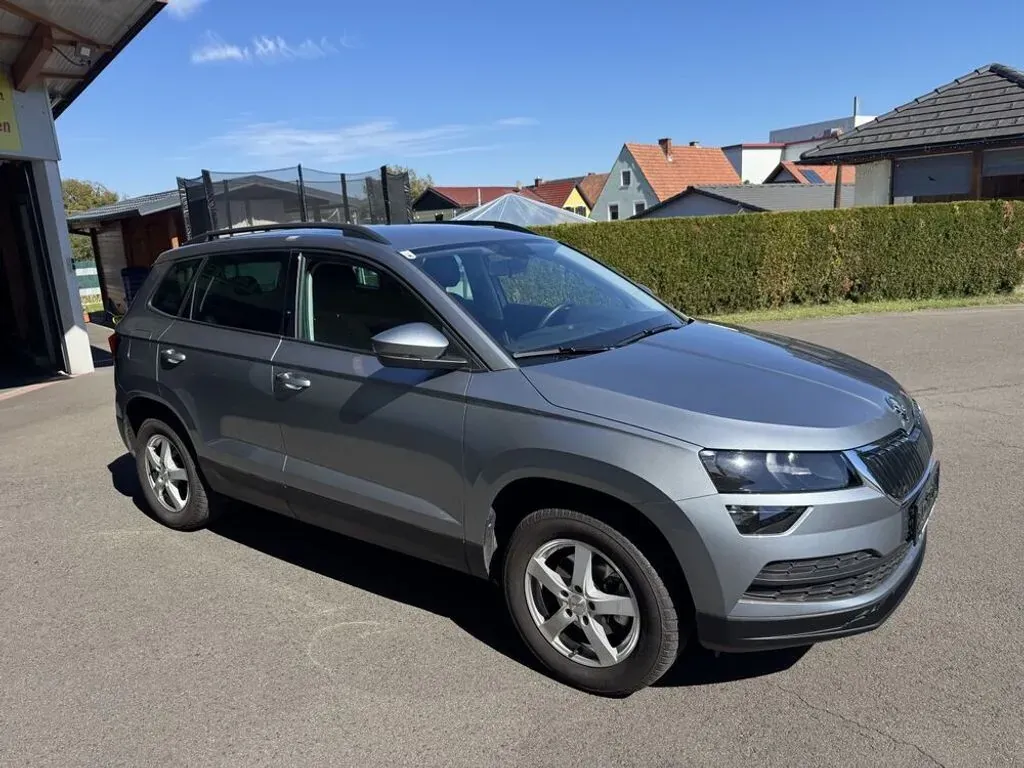 Skoda Karoq 2021 photo 3