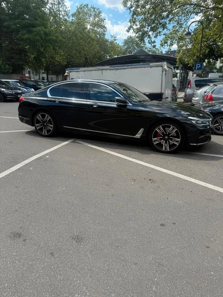 BMW 750D