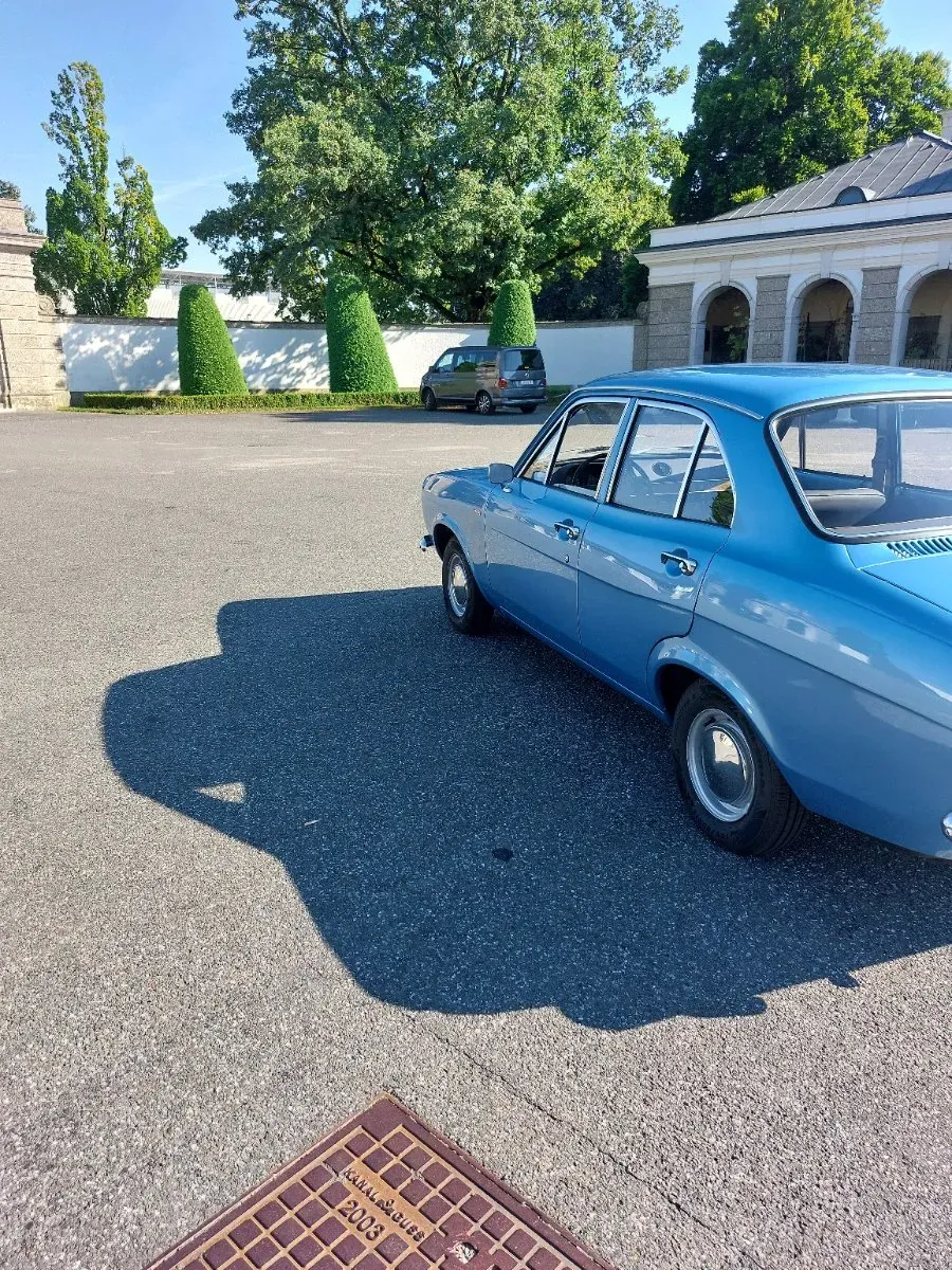 Ford Escort 1974 photo 3