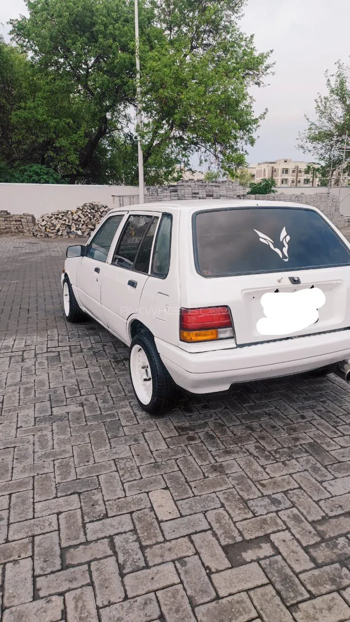 Suzuki Khyber