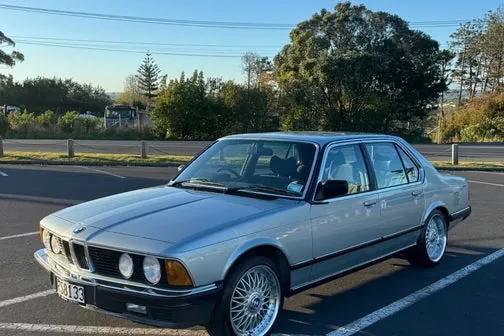 BMW 735I