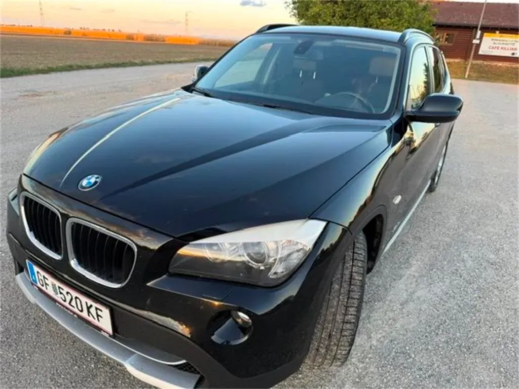 BMW X1 2012 photo 2