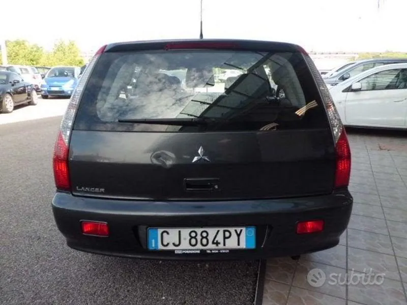 Mitsubishi Lancer 2005 photo 4