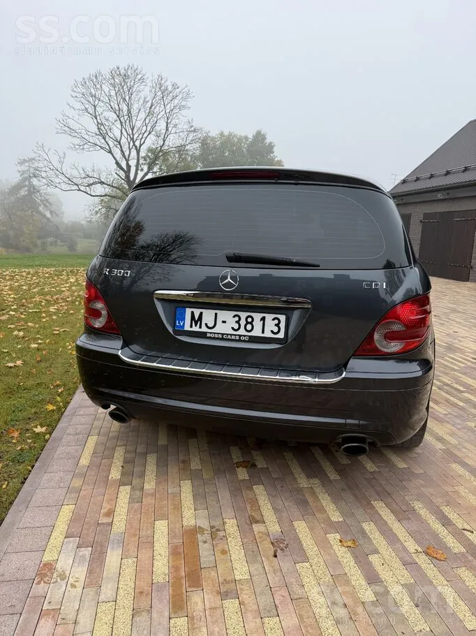 Mercedes-Benz R300 2010 photo 2