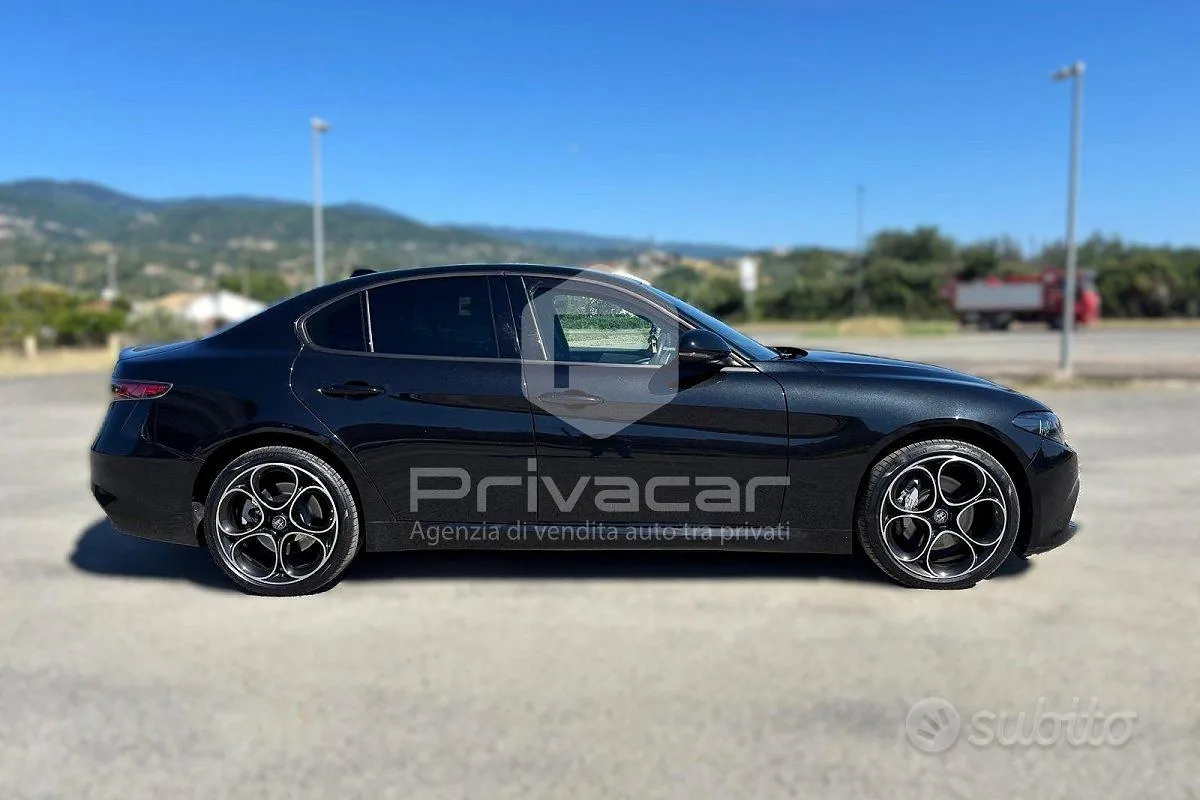 Alfa Romeo Giulia 2024 photo 4
