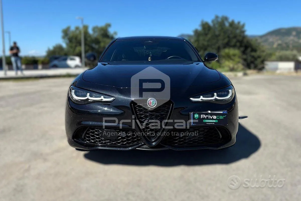 Alfa Romeo Giulia 2024 photo 2