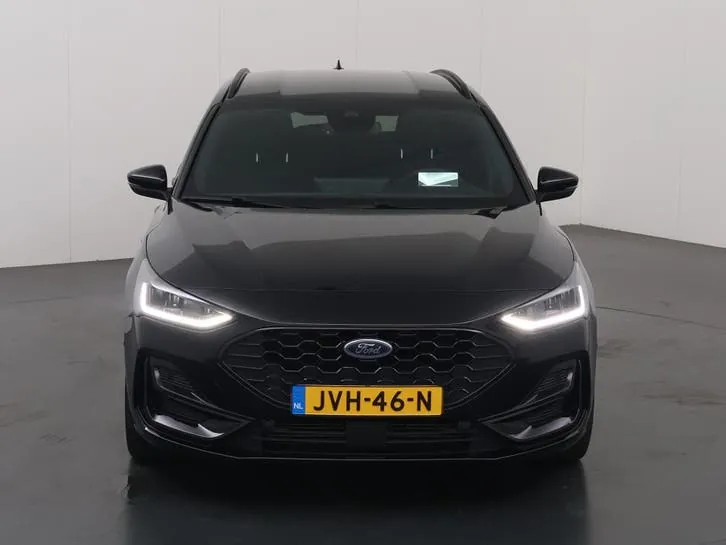 Ford Focus 2023 photo 3