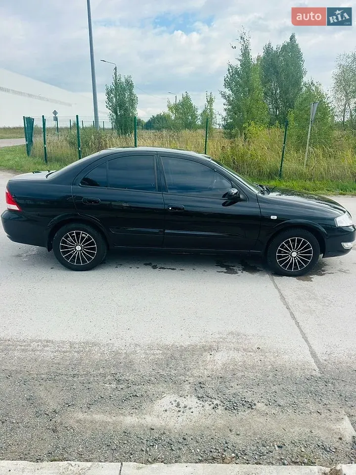 Nissan Almera 2008 photo 4