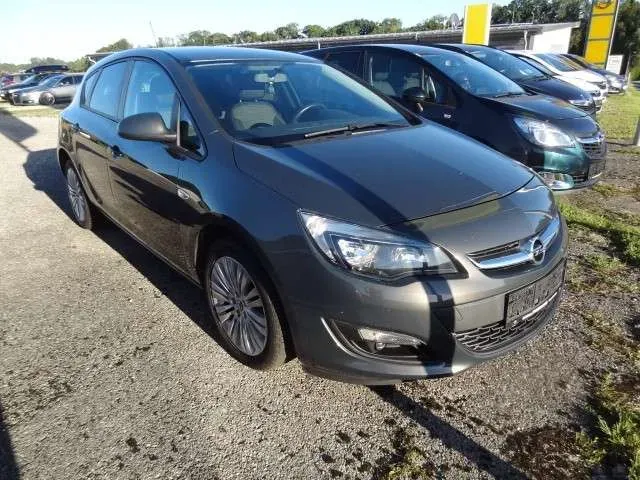 Opel Astra 2015 photo 3