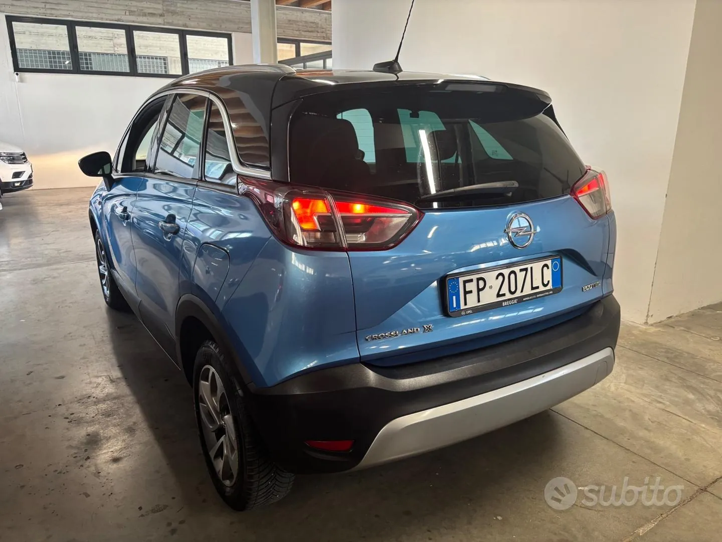 Opel Crossland X 2018 photo 2