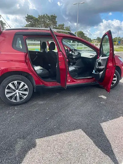 Peugeot 2008 2016 photo 2