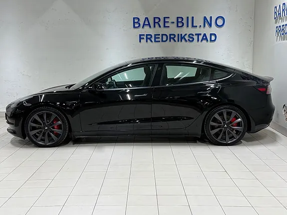 Tesla Model 3 2020 photo 3