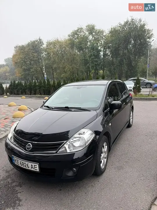 Nissan Tiida 2010 photo 5
