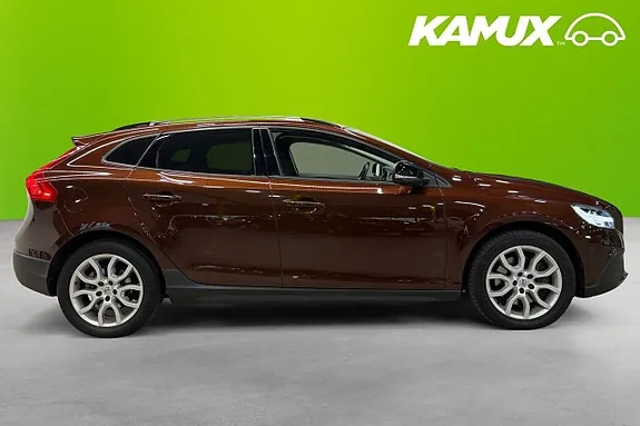 Volvo V40 Cross Country 2017 photo 2