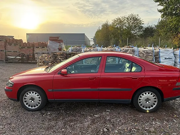 Volvo S60 2004 photo 2