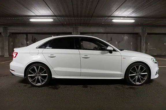 Audi A3 2017 photo 4
