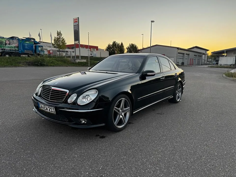 Mercedes-Benz E500