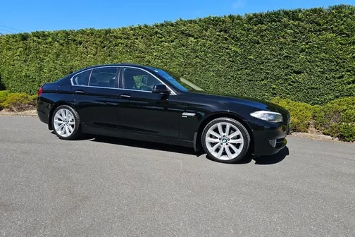 BMW 528I