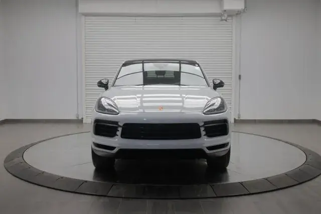 Porsche Cayenne 2022 photo 2