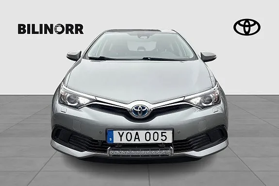 Toyota Auris 2018 photo 3