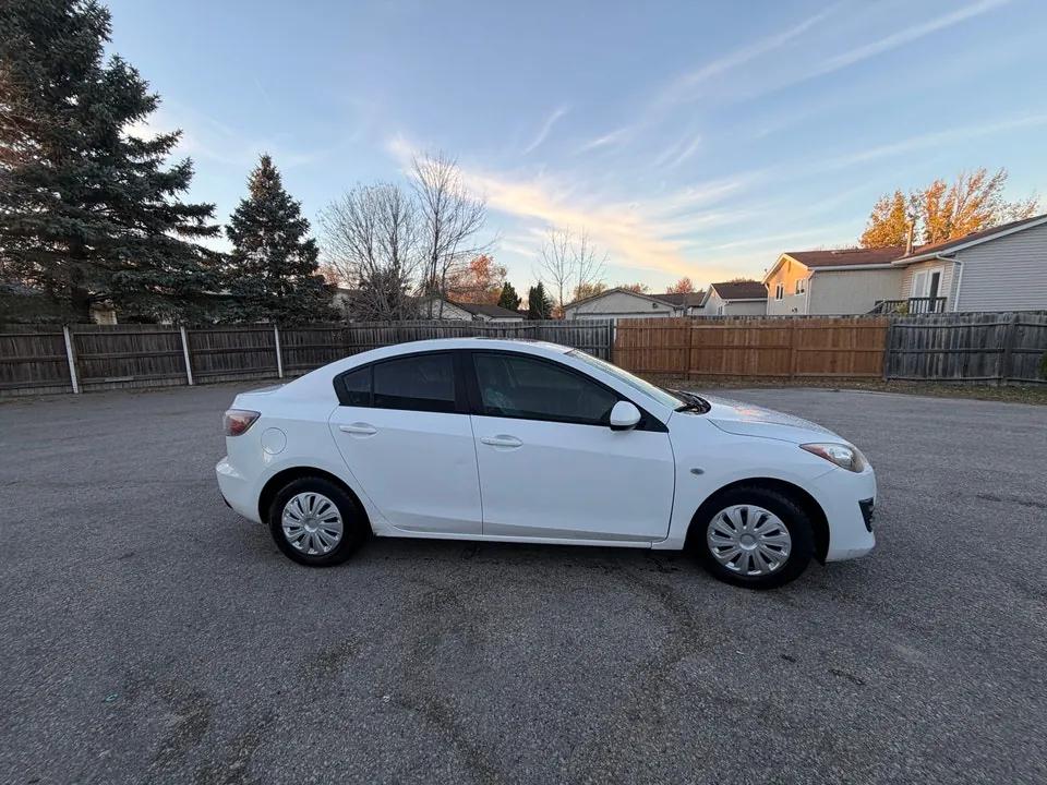 Mazda 3 2010 photo 4