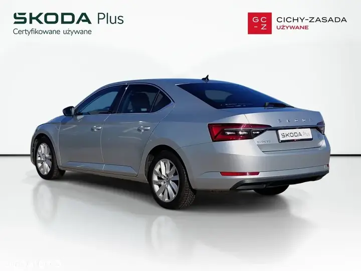 Skoda Superb 2021 photo 3