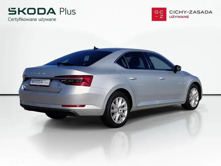Skoda Superb 2021 photo 5