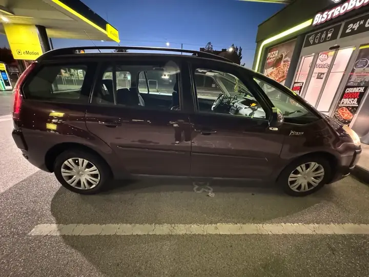 Citroen Grand C4 Picasso 2007 photo 2