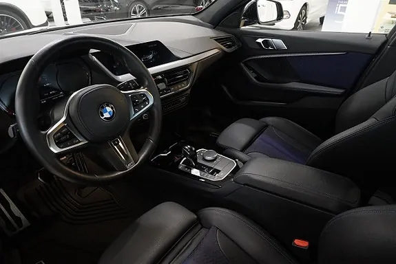 BMW 118I 2020 photo 2