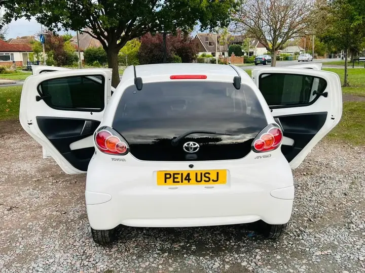 Toyota Aygo 2014 photo 4