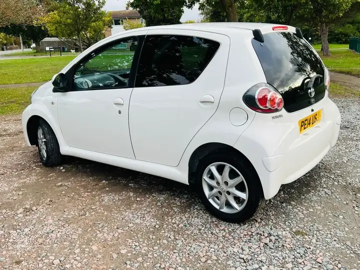 Toyota Aygo 2014 photo 5