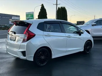 Honda Jazz 2015 photo 4