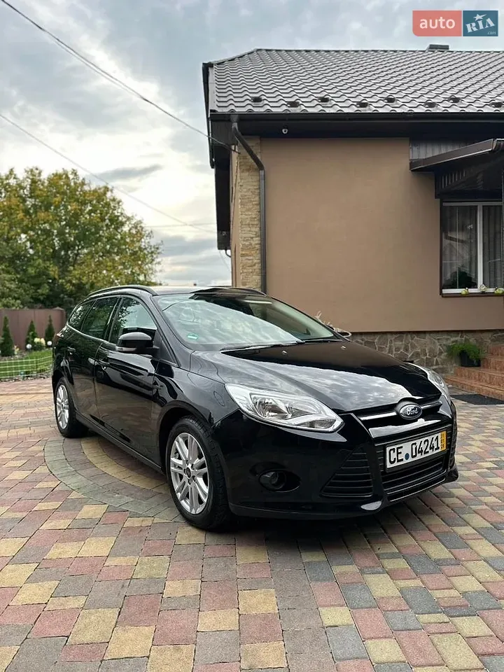 Ford Focus 2012 photo 3