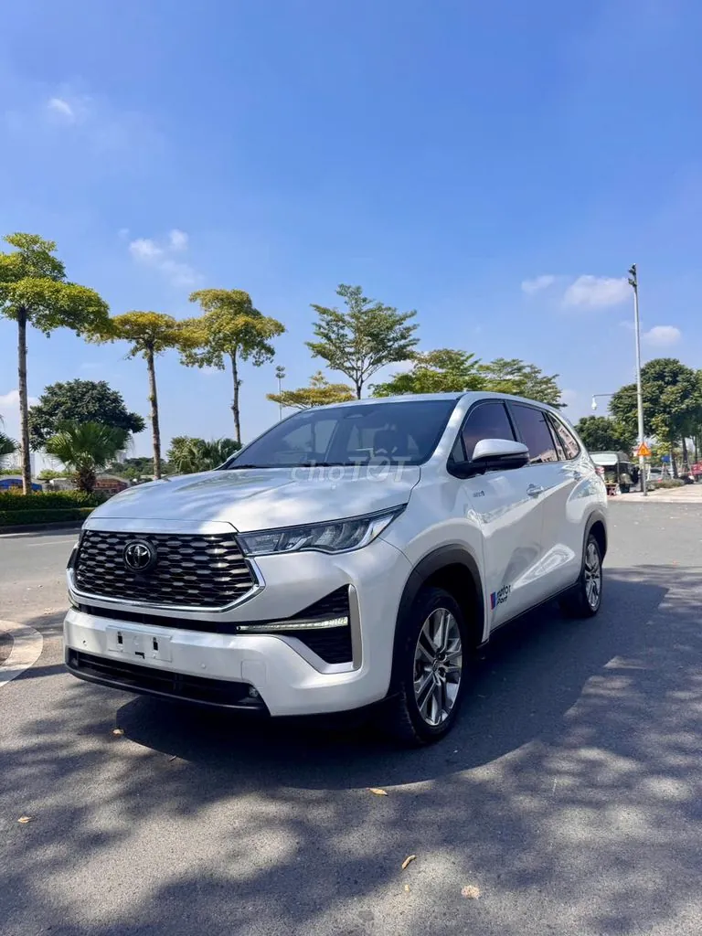 Toyota Innova Cross 2025 photo 3