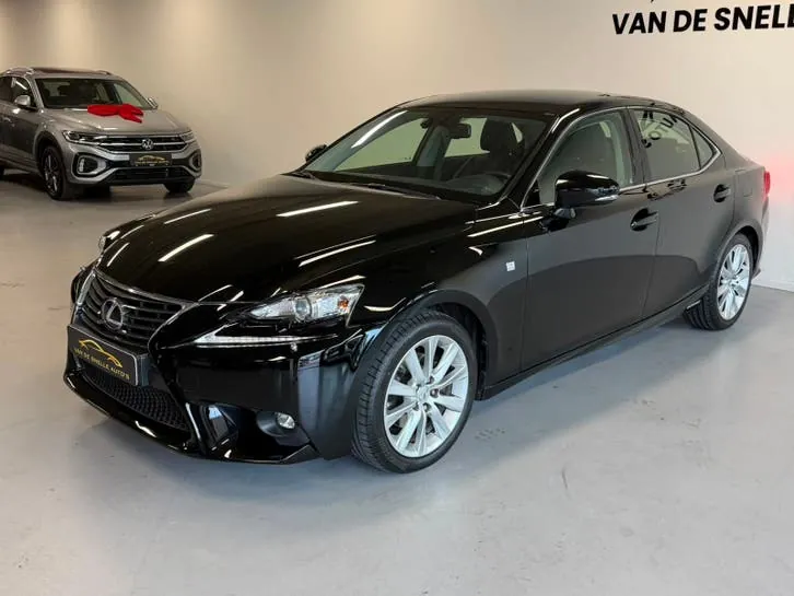 Lexus Is 2015 photo 2