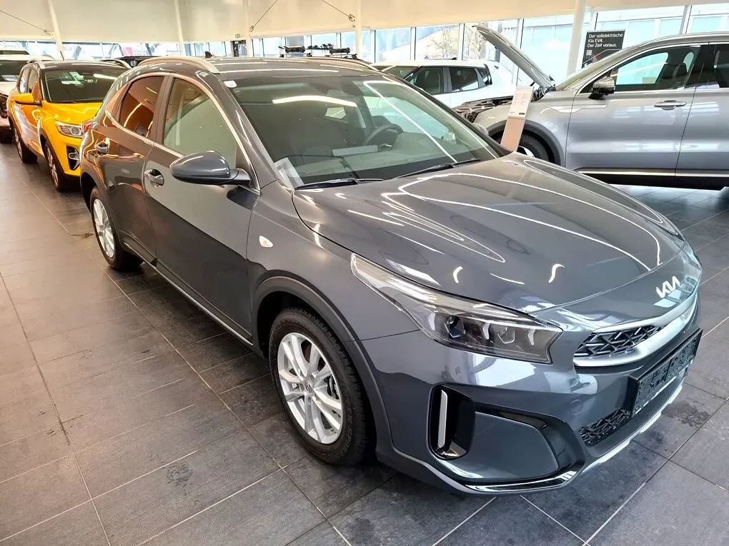 Kia Xceed 2025 photo 2