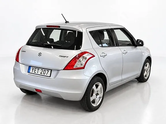 Suzuki Swift 2017 photo 5